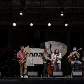 Swiss Jazz Ambassadors feat. Sarah Hanahan